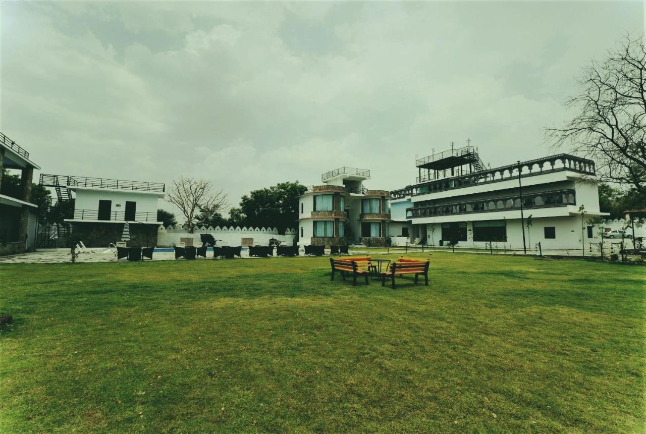 Keshav Resort Udaipur Eksteriør bilde