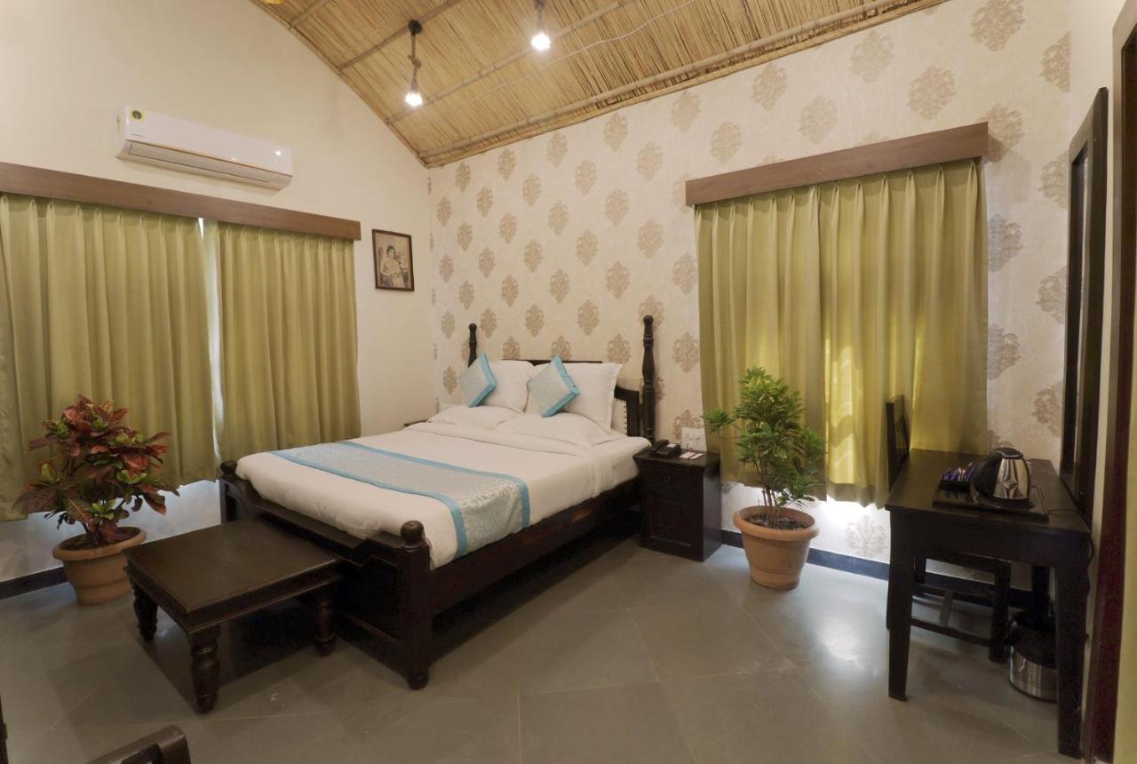 Keshav Resort Udaipur Eksteriør bilde