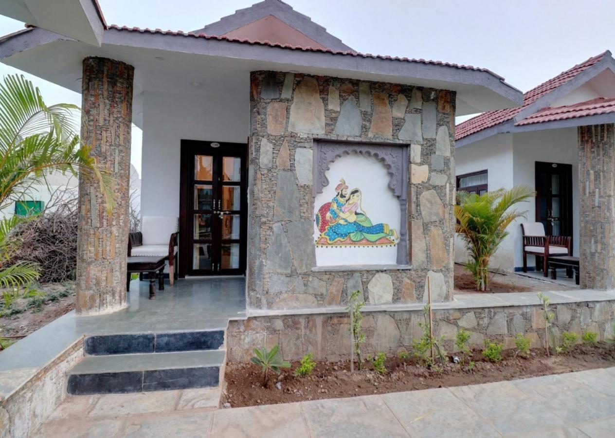 Keshav Resort Udaipur Eksteriør bilde