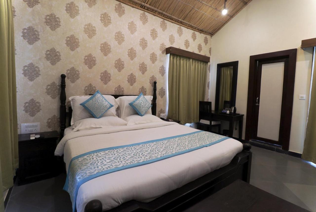 Keshav Resort Udaipur Eksteriør bilde