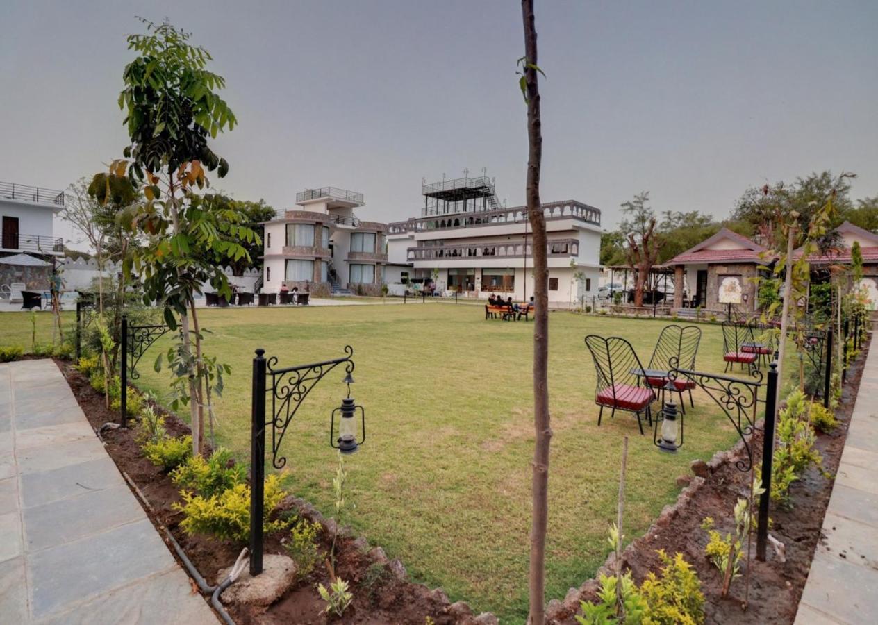 Keshav Resort Udaipur Eksteriør bilde