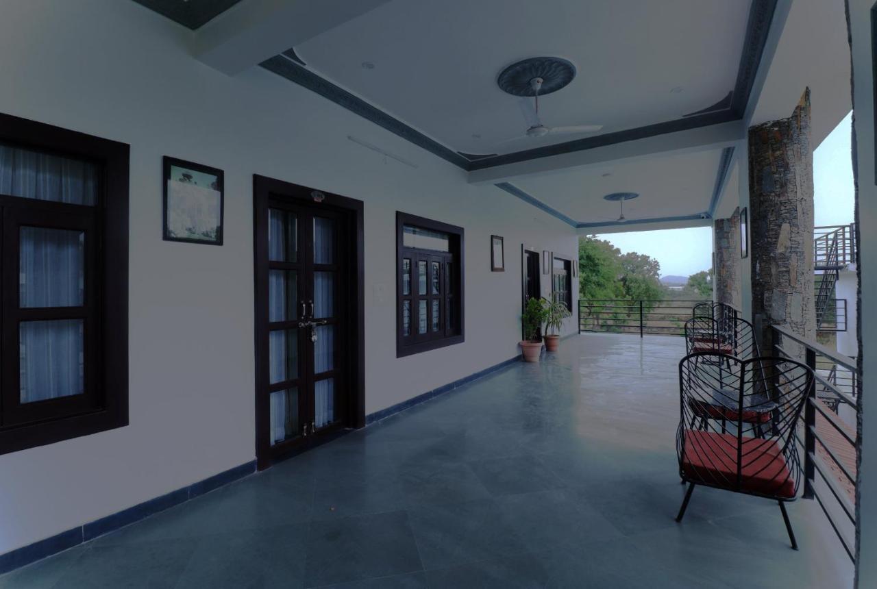 Keshav Resort Udaipur Eksteriør bilde