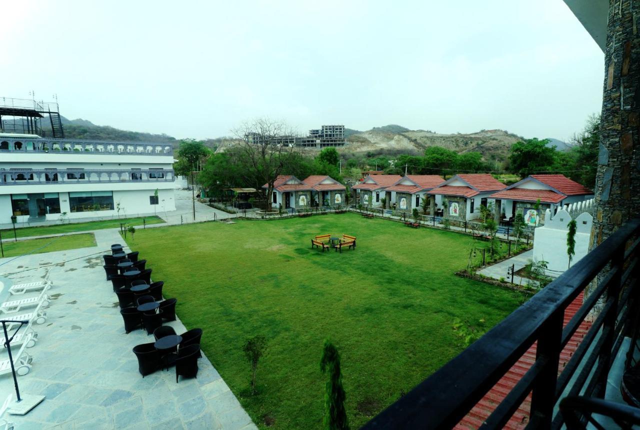 Keshav Resort Udaipur Eksteriør bilde