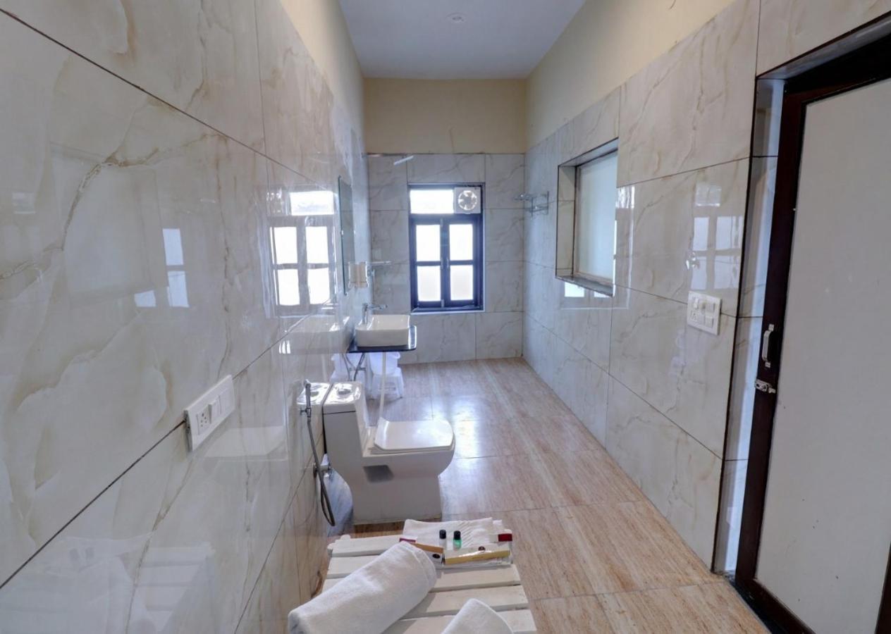 Keshav Resort Udaipur Eksteriør bilde